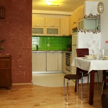 Apartament Wejhera11 *